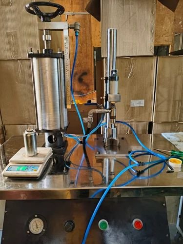 Aerosol Gas Filling Machine